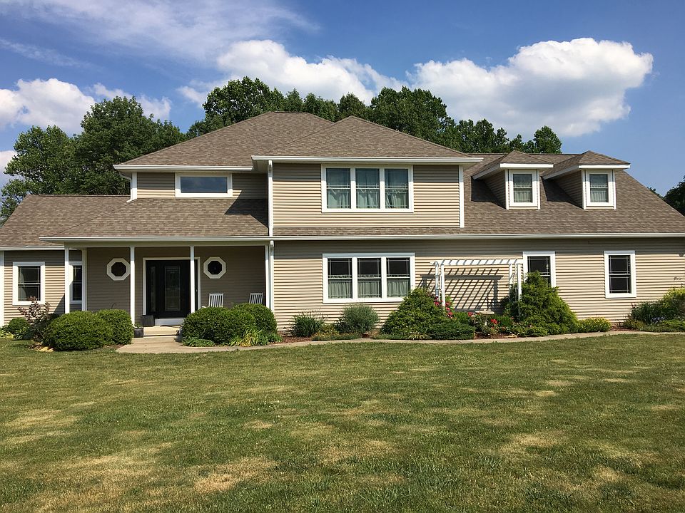 1st image of 8418 N Jenner Dr