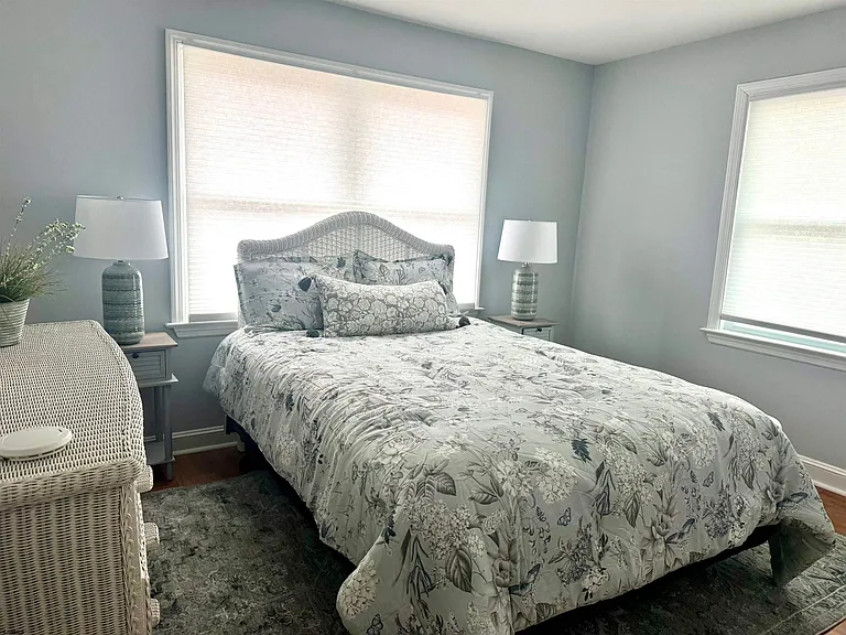117 N Wilson Ave — Photo 12