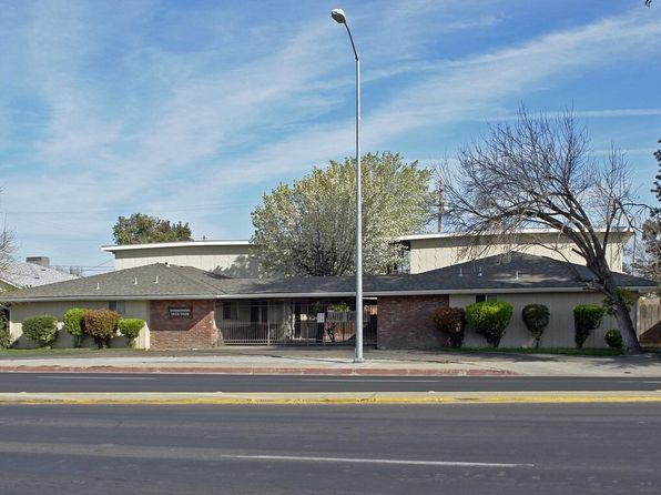 1409 Howard Rd, Madera, CA 93637