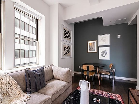 5th image of 116 John St APT 506