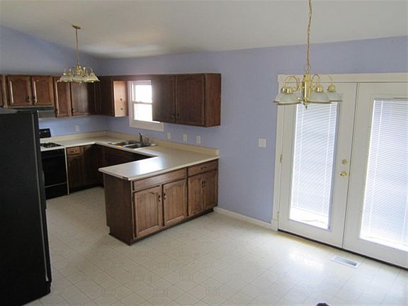 3rd image of 59294 Park Shore Dr