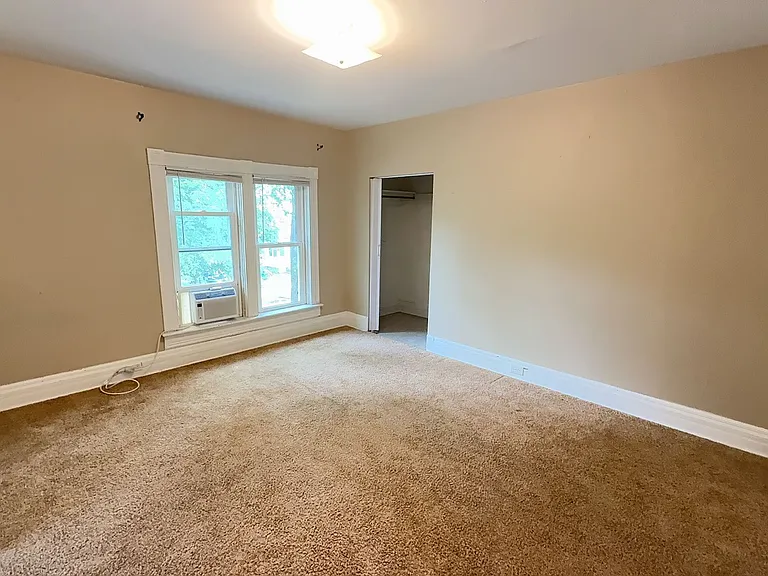 701 Scott St — Photo 5