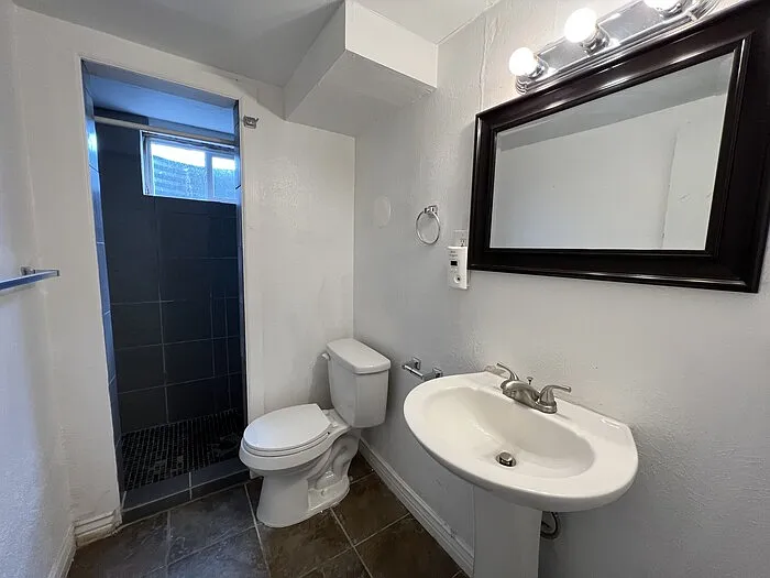 7650 Julian St — Photo 12