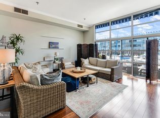 7 N Columbus Blvd APT 108, Philadelphia, PA 19106