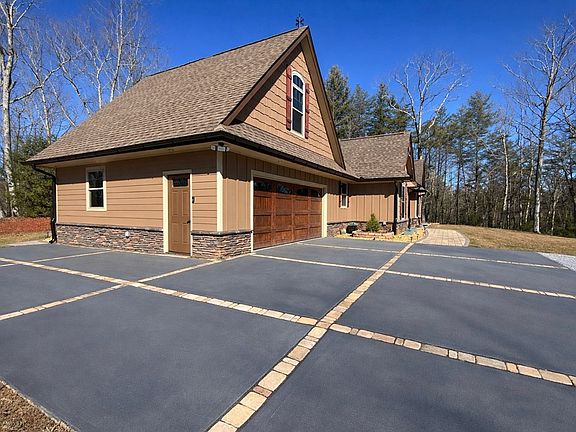 3rd image of 3331 Gumlog Rd