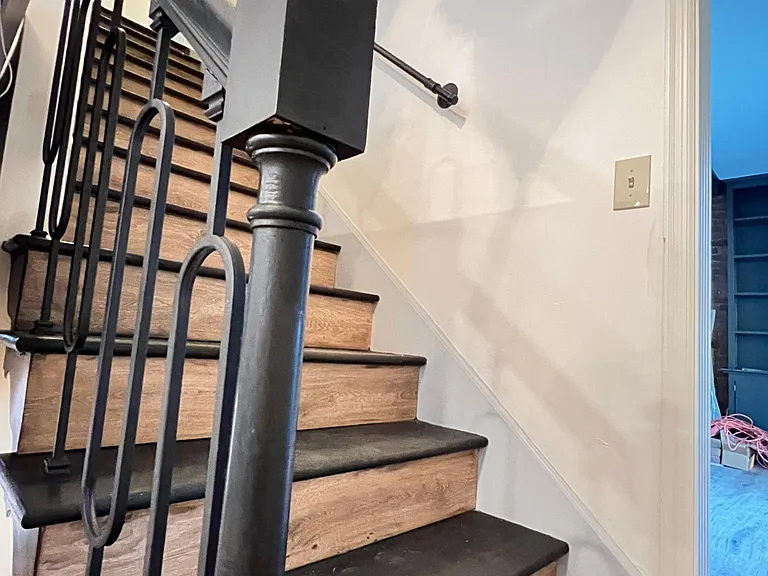 2406 Chattesworth Ln — Photo 8