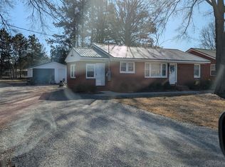 120 Fitzgerald St, Pine Level, NC 27568