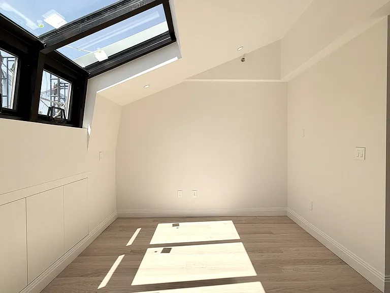 57 Christopher St #5B — Photo 6