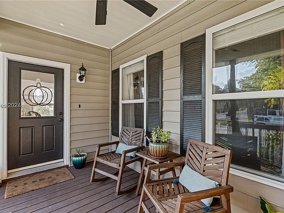 4th image of 4 Binaker Ct