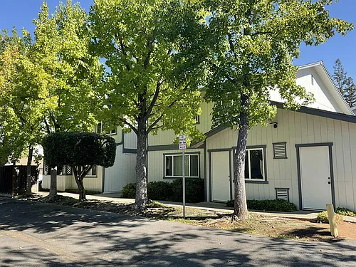 1350 Kenwal Rd #4 Photo 1