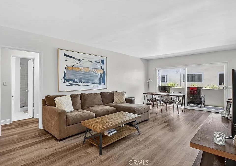8710 Delgany Ave — Photo 2