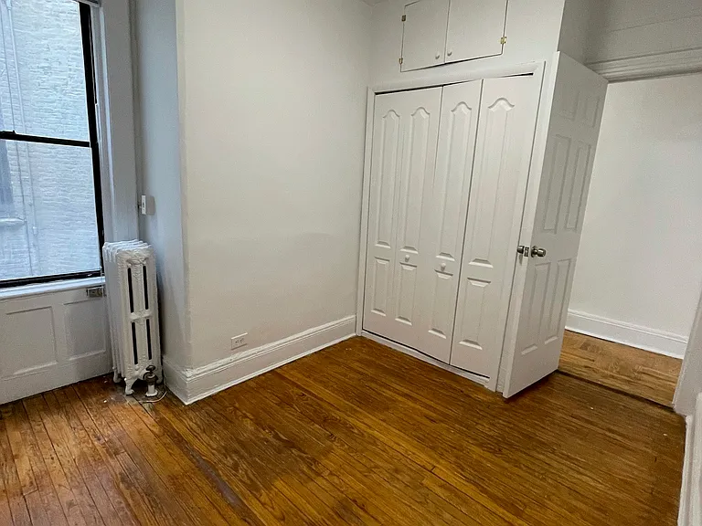 427 16th St #2B — Photo 5