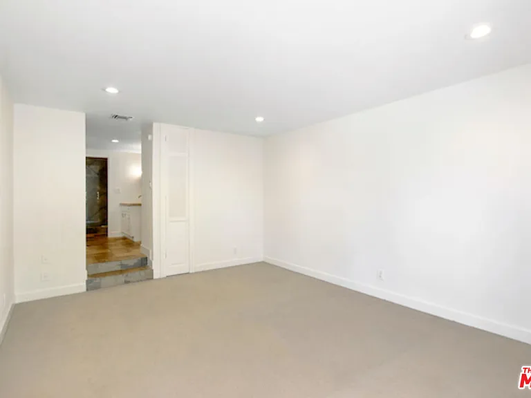 11706 Montana Ave #104 — Photo 25