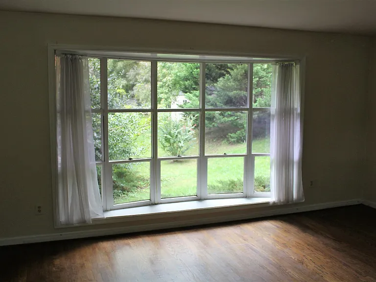 3334 Mansfield Rd — Photo 9