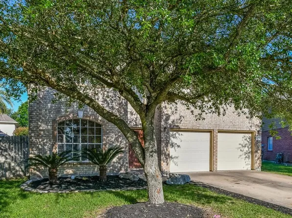 1135 Park Breeze Ct, Fresno, TX 77545