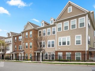 36 Marshall Ln, Wood Ridge, NJ 07075