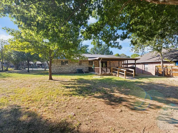 220 Sperry Ln, Red Oak, TX 75154