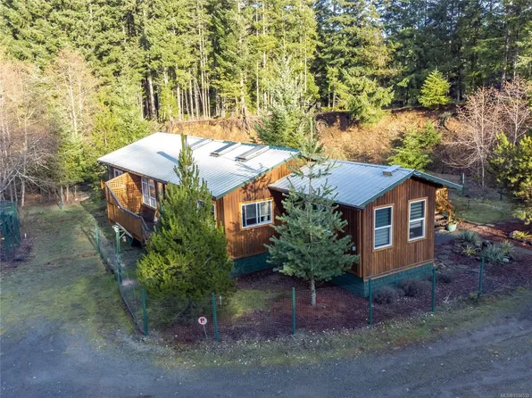 360 Cape Mudge Rd, Quadra Island, BC V0P 1H0
