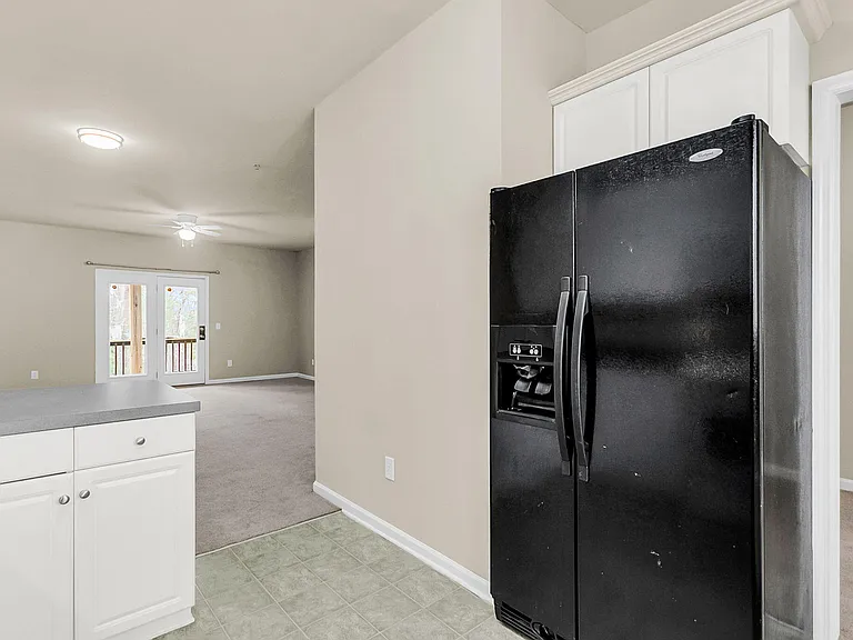 4668 Palm View Cir — Photo 9