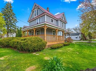 400 Kenosha St, Walworth, WI 53184