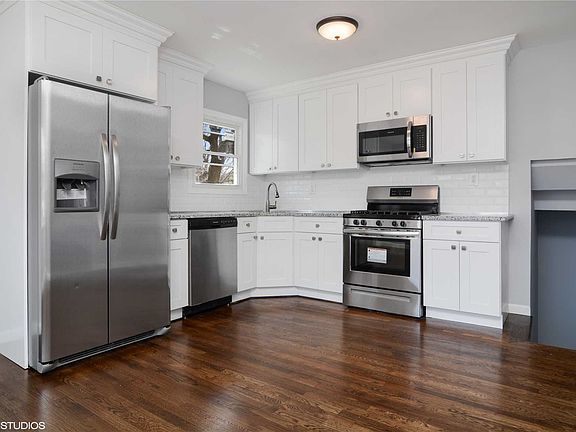 2nd image of 38 Newtown Ave
