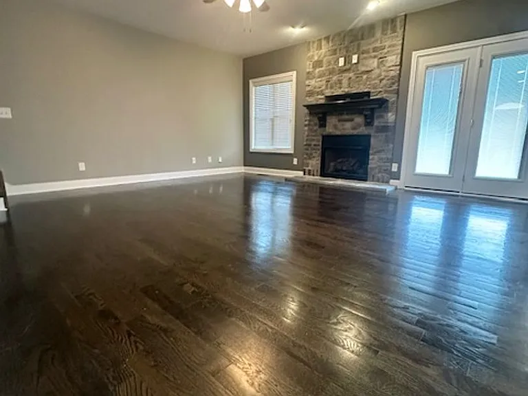 2015 Dorsey Ct — Photo 2