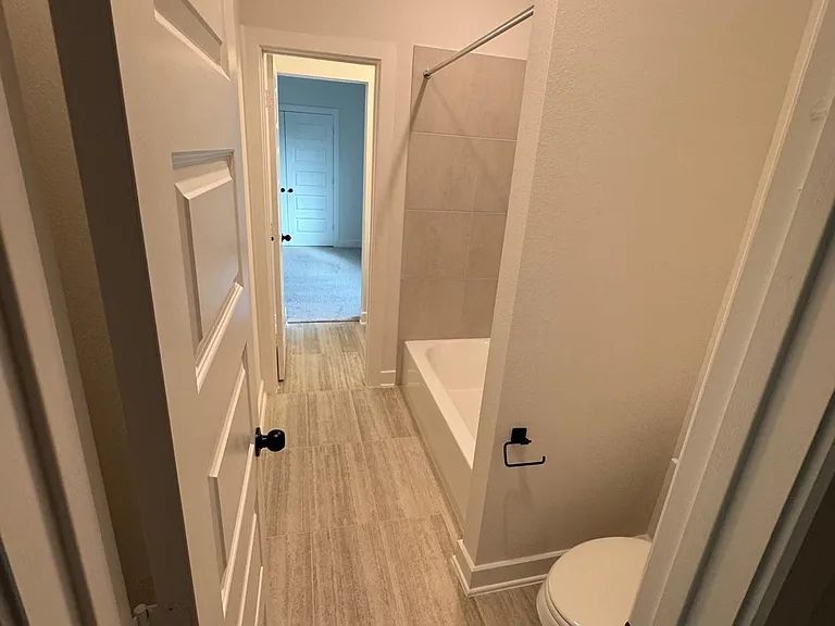 2731 Sweet Honey Ln — Photo 13