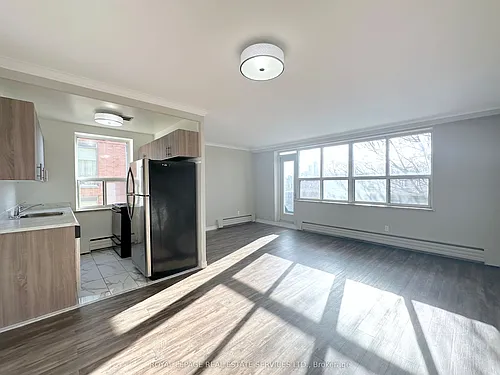 276 Saint Clair Ave W #304 Photo 1