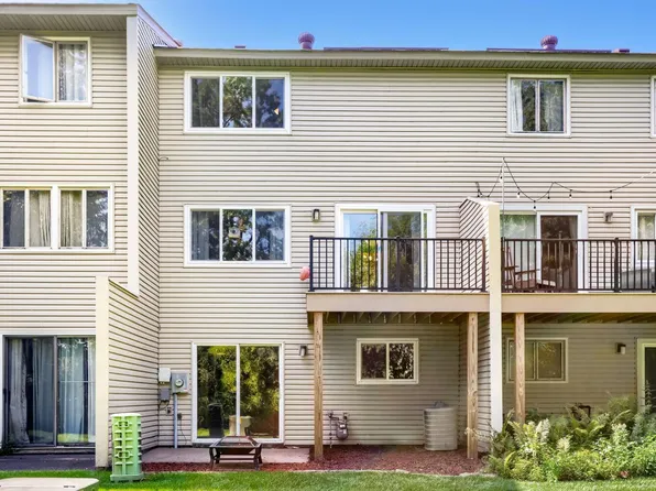 12217 Drake St NW, Coon Rapids, MN 55448