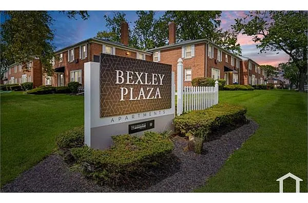 Building Photo - 217 N Virginialee Rd #D