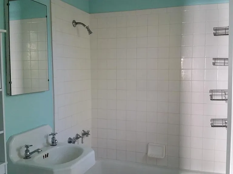 825 N 5th Ave #5 — Photo 6
