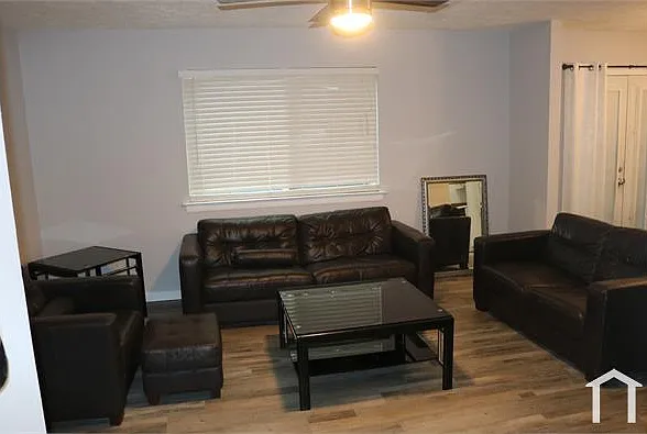 3830 Kensingwood Trce — Photo 9