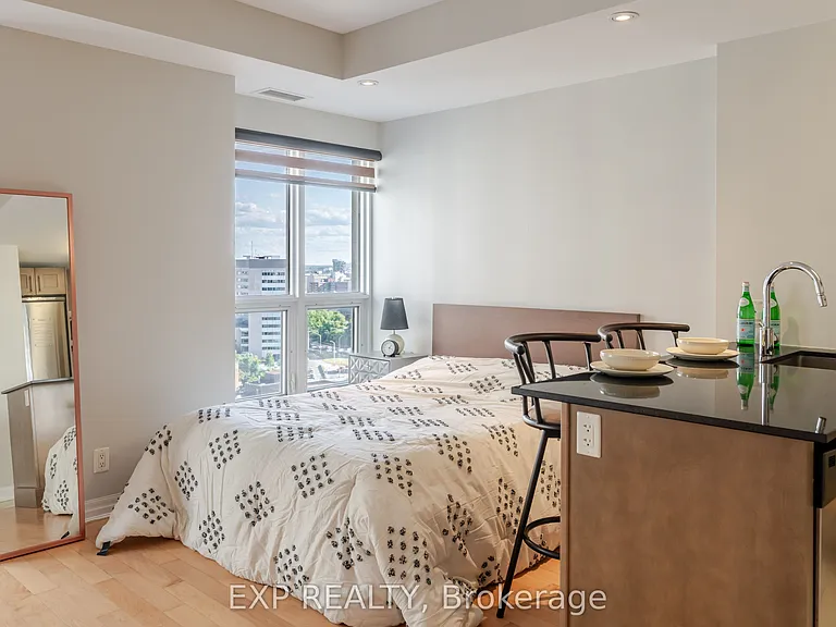242 Rideau St #2308 — Photo 32