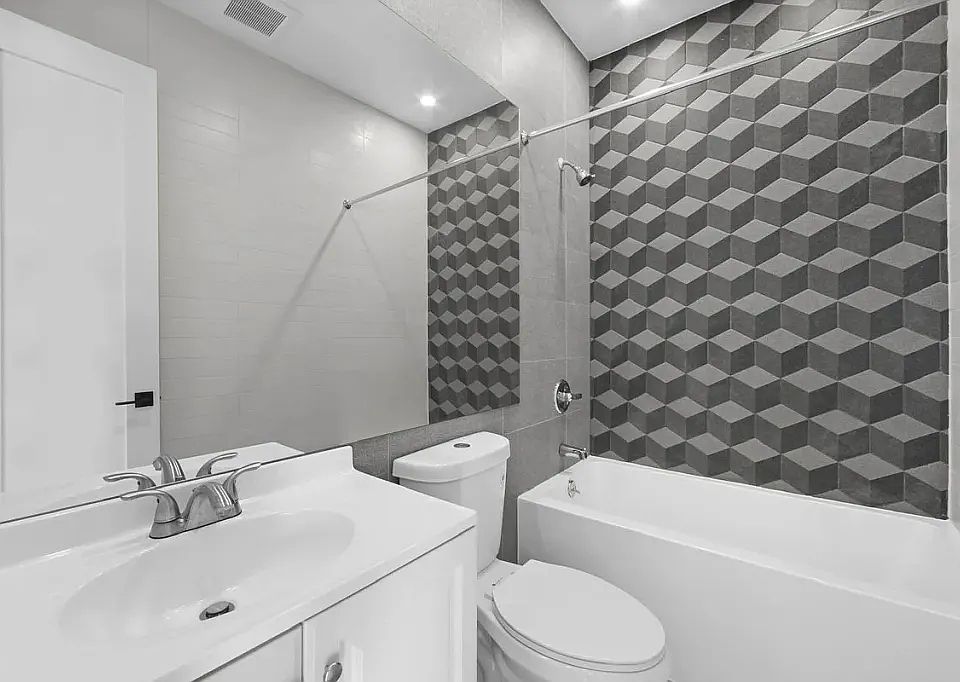 2nd image of 763 Park Ave Room 782