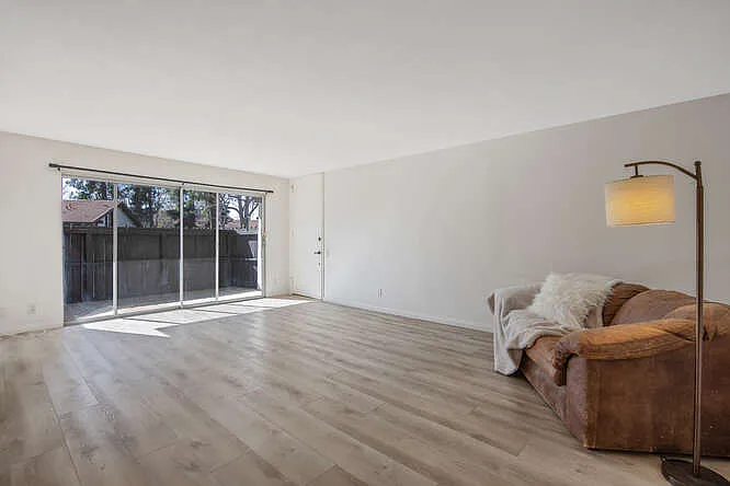 31555 Lindero Canyon Rd #2 — Photo 5