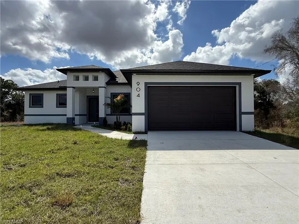 904 Asher ST E, LEHIGH ACRES, FL 33974