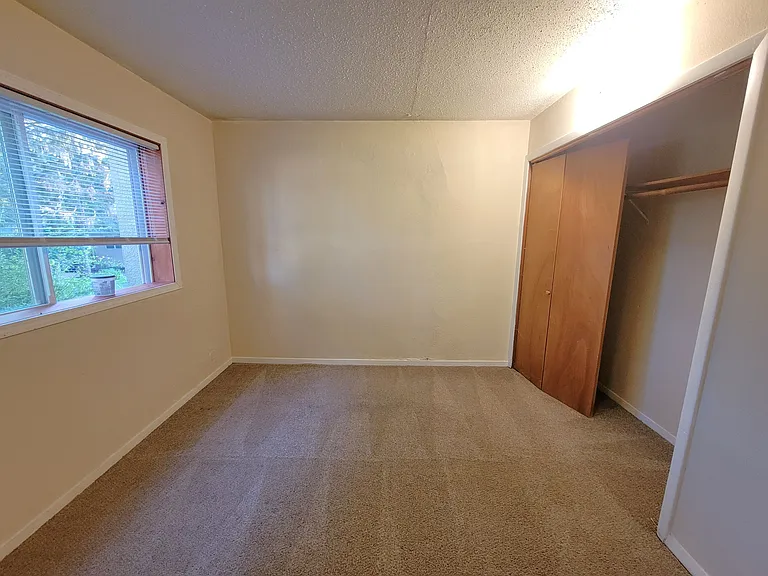 545 Birchcrest Dr #1 — Photo 16