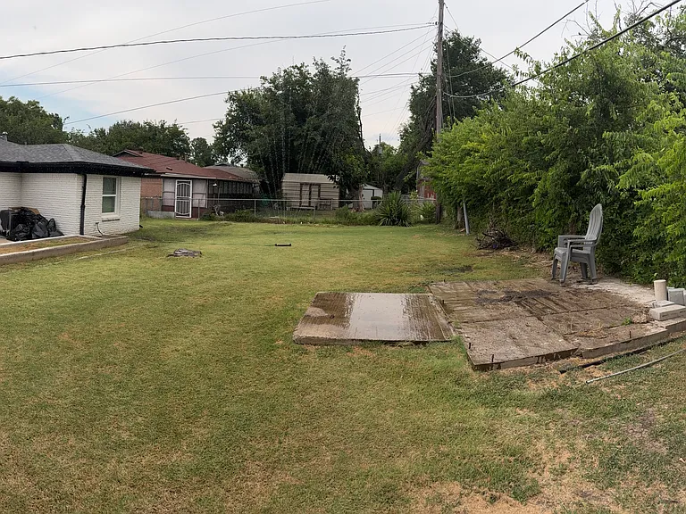 2800 Sierra Dr — Photo 24