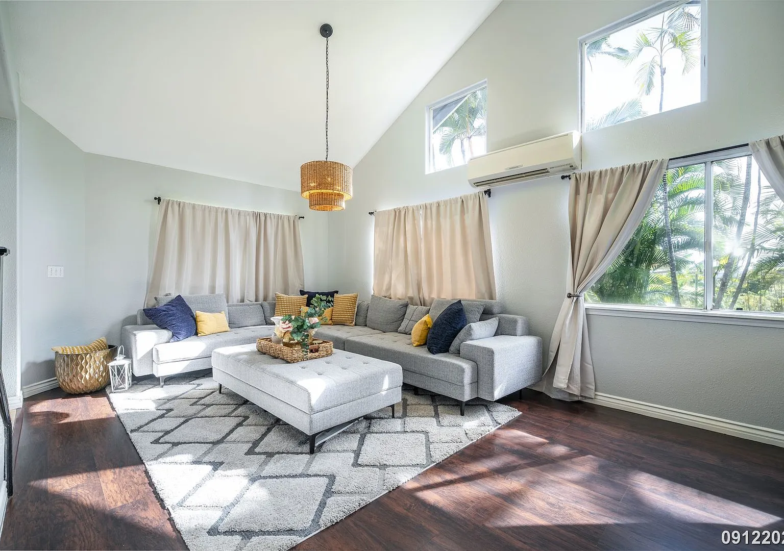 Fully Furnished 4br/2.5ba/2-Car Garage/Golf Course Location In Waikele — Photo 4