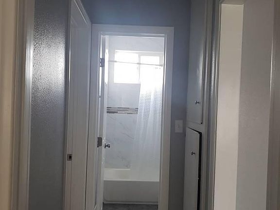 5th image of 7800 Wilcox Ave #4