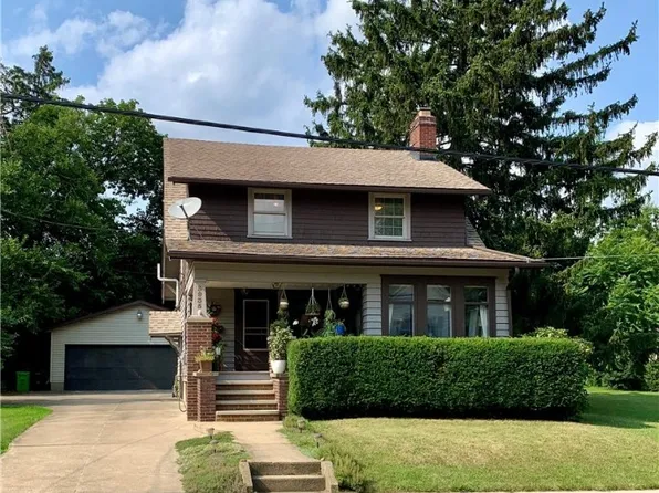 3935 Idella Ave, Mogadore, OH 44260