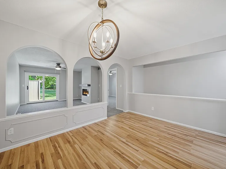 1941 Devonshire Dr #3 — Photo 34