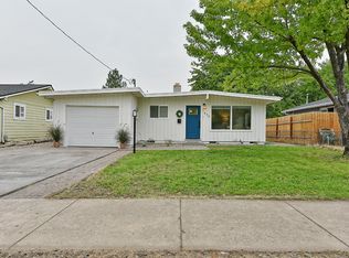 1833 Roberts Rd, Medford, OR 97504