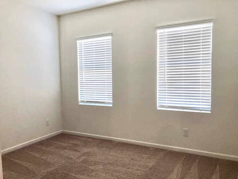 921 Bois D Arc Ln — Photo 18