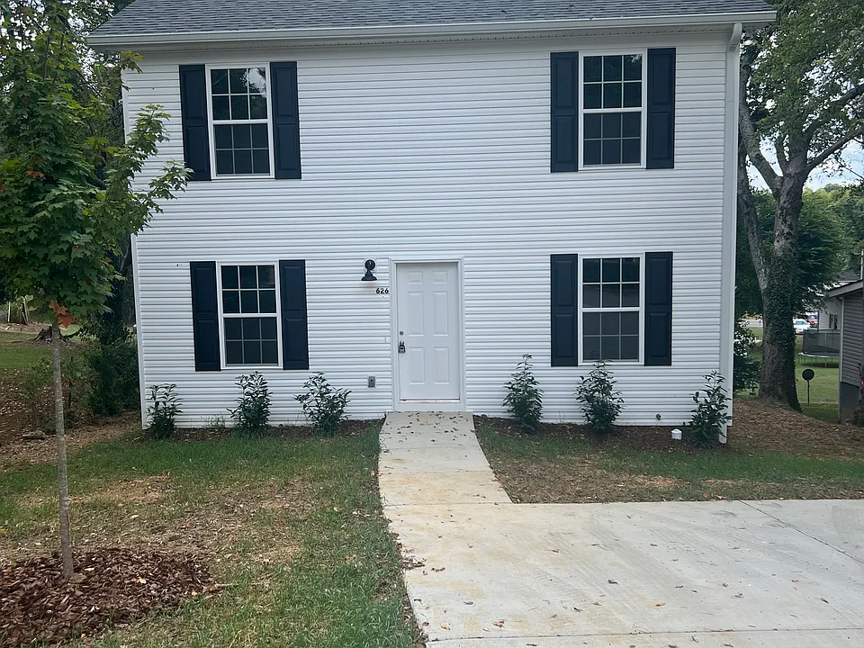 626 Midway Ave