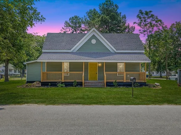 311 S Elm Ave, Dunn, NC 28334