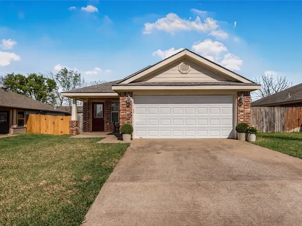 1002 Copperas Bnd, Caldwell, TX 77836