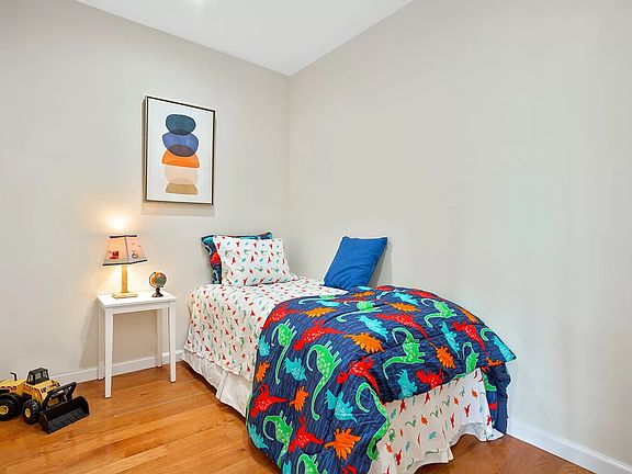 5th image of 2838 W 15th St APT 2A
