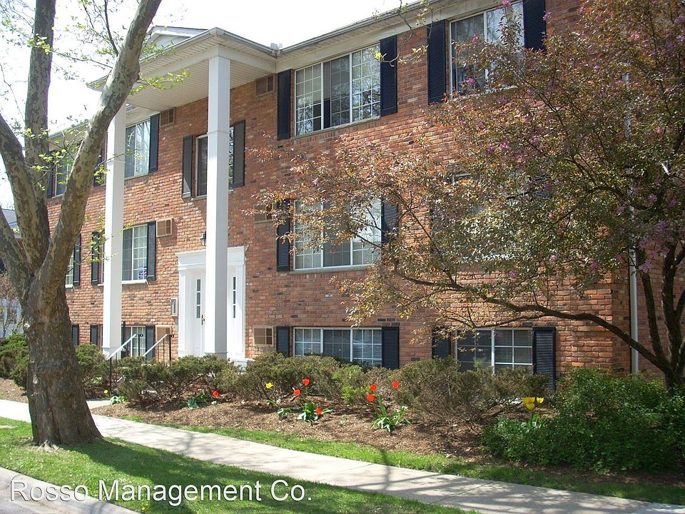 1st image of 650 Ann St APT 202
