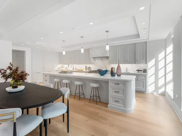 16 Fifth Avenue image 2 of 20